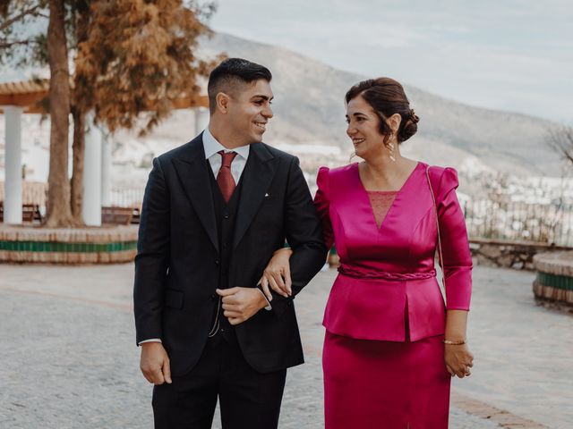 La boda de Juan Ignacio y Anastasia en Pueblo Benalmadena, Málaga 31