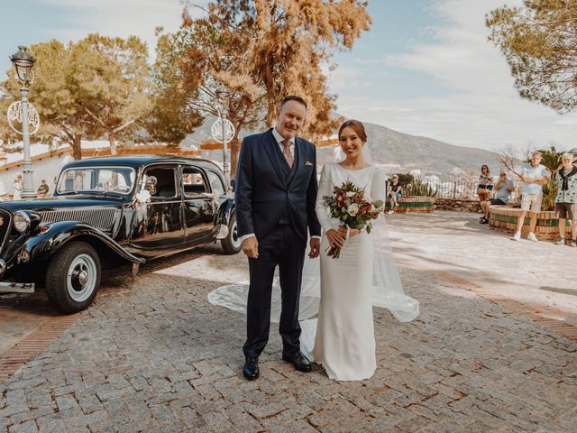 La boda de Juan Ignacio y Anastasia en Pueblo Benalmadena, Málaga 34