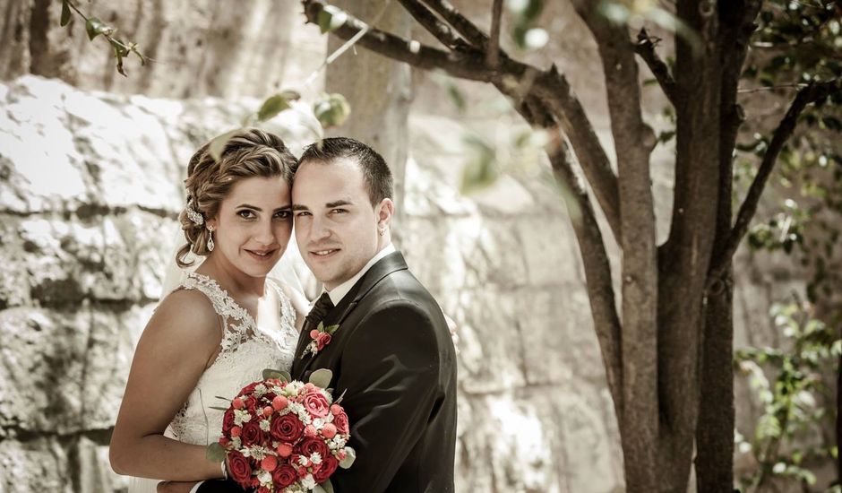 La boda de Luis Miguel y Sandra en Orce, Granada