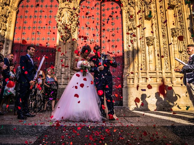 La boda de Javier y Patricia en Santa Marta De Tormes, Salamanca 13