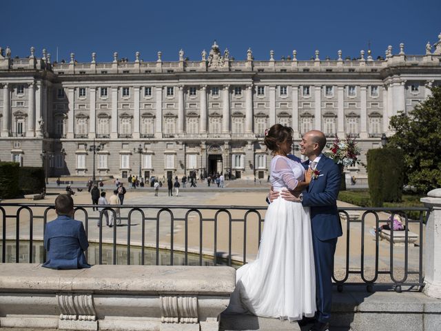 La boda de Javi y Violeta en Madrid, Madrid 26