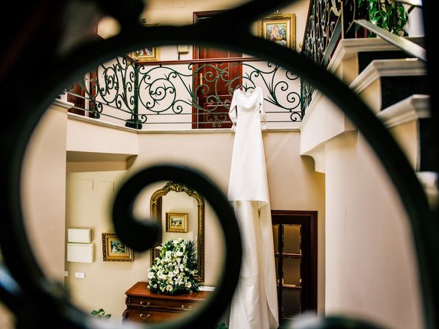 La boda de Juan y Maribi en Alcala De Guadaira, Sevilla 1