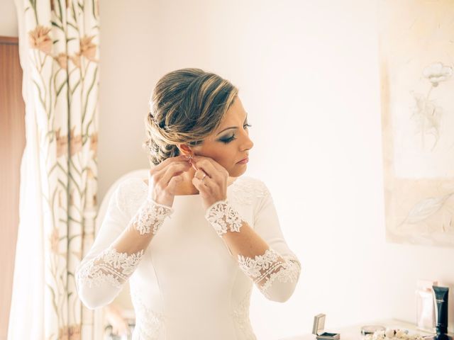 La boda de Juan y Maribi en Alcala De Guadaira, Sevilla 7