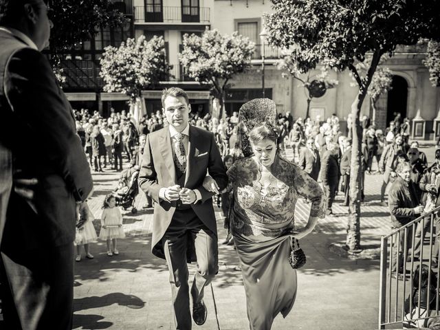 La boda de Juan y Maribi en Alcala De Guadaira, Sevilla 20