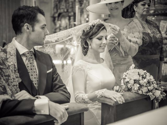 La boda de Juan y Maribi en Alcala De Guadaira, Sevilla 37