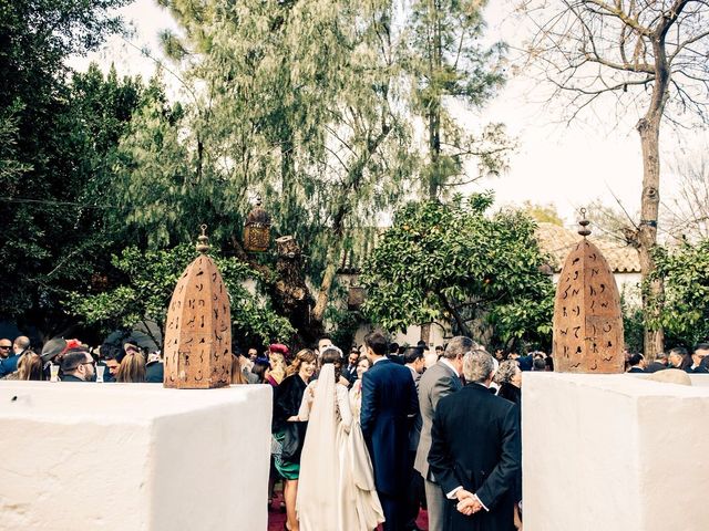 La boda de Juan y Maribi en Alcala De Guadaira, Sevilla 61