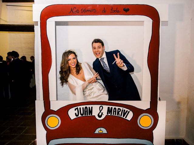 La boda de Juan y Maribi en Alcala De Guadaira, Sevilla 90