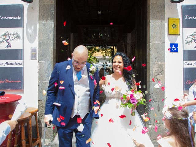 La boda de Adal  y Julia  en Las Palmas De Gran Canaria, Las Palmas 12