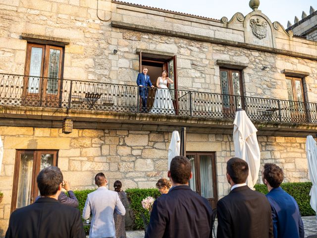 La boda de Adrián y Noelia en Redondela, Pontevedra 36