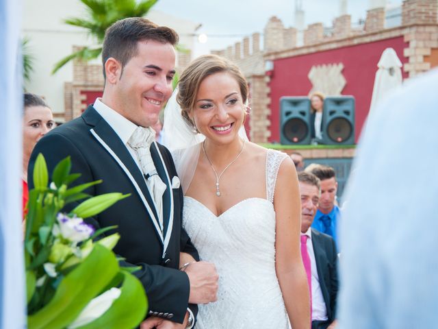 La boda de Adrian y Ana Maria en Arenas, Málaga 5