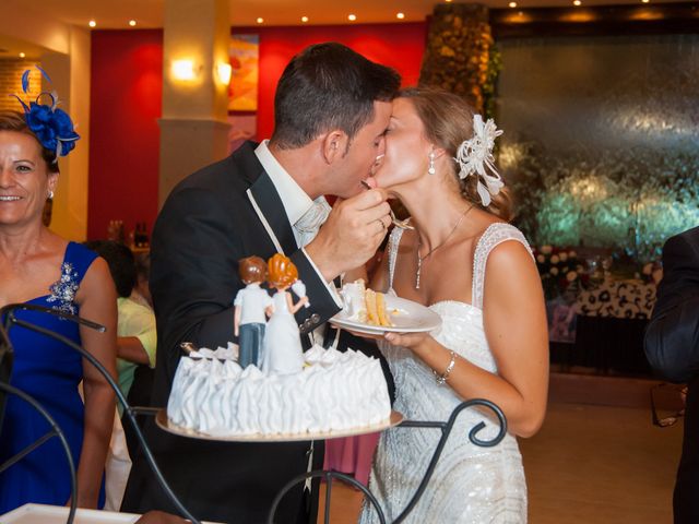 La boda de Adrian y Ana Maria en Arenas, Málaga 21