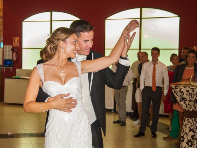 La boda de Adrian y Ana Maria en Arenas, Málaga 22