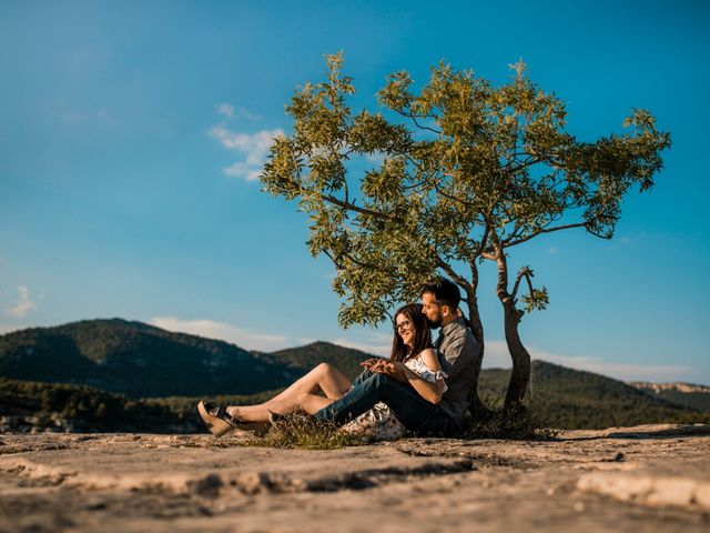 La boda de Toni y Naiara en La Riera De Gaia, Tarragona 5