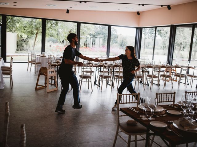 La boda de Toni y Naiara en La Riera De Gaia, Tarragona 26