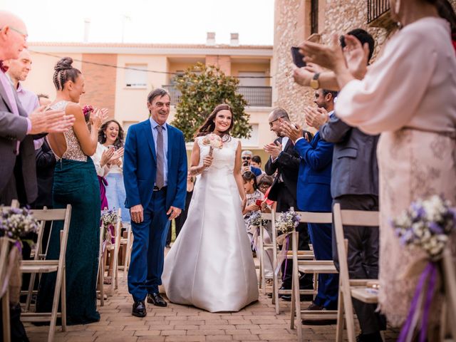 La boda de Toni y Naiara en La Riera De Gaia, Tarragona 63