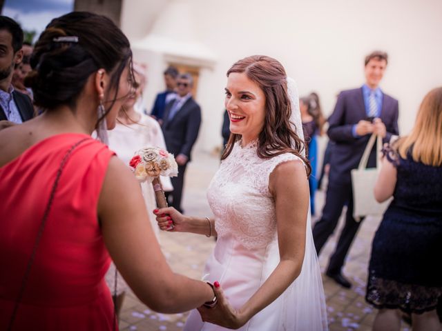 La boda de Toni y Naiara en La Riera De Gaia, Tarragona 129