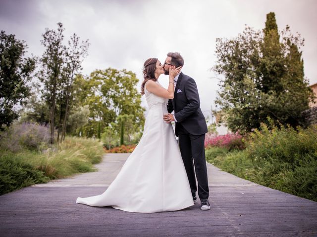 La boda de Toni y Naiara en La Riera De Gaia, Tarragona 147