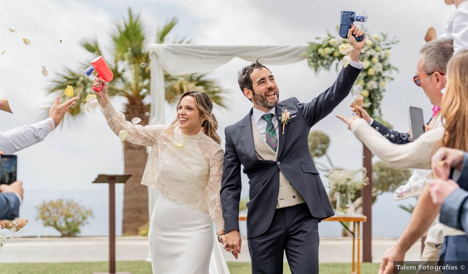 La boda de Joserrá y Cristina en Rincon De La Victoria, Málaga