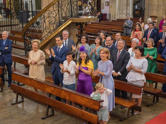 La boda de Aratz y Mar en Lekeitio, Vizcaya 23