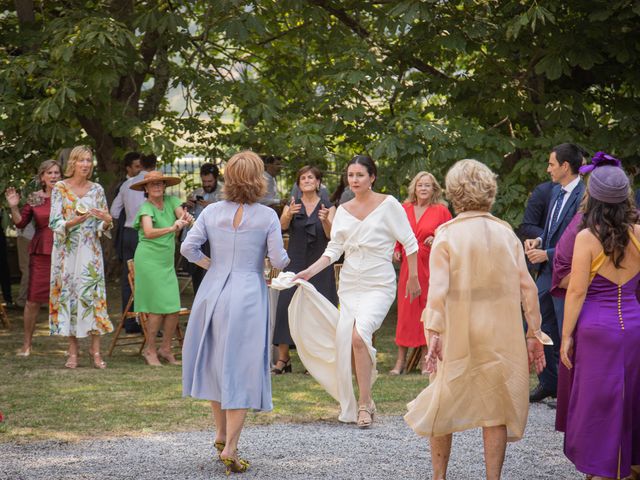 La boda de Aratz y Mar en Lekeitio, Vizcaya 29