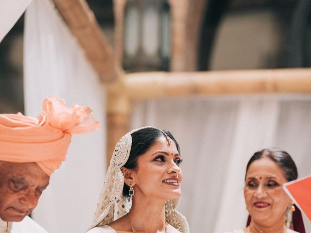 La boda de Devin y Yushmee en Sevilla, Sevilla 49