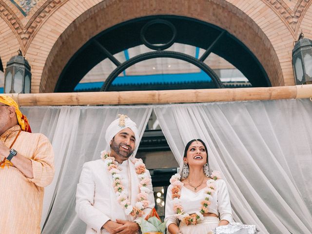 La boda de Devin y Yushmee en Sevilla, Sevilla 73