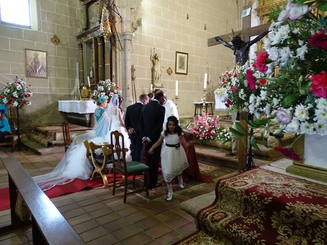 La boda de Jesús  y Miriam en Villanueva De La Sierra, Cáceres 5