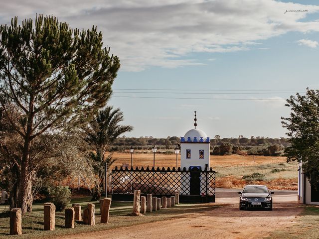 La boda de Jesús y Ángela en Villamanrique De La Condesa, Sevilla 1