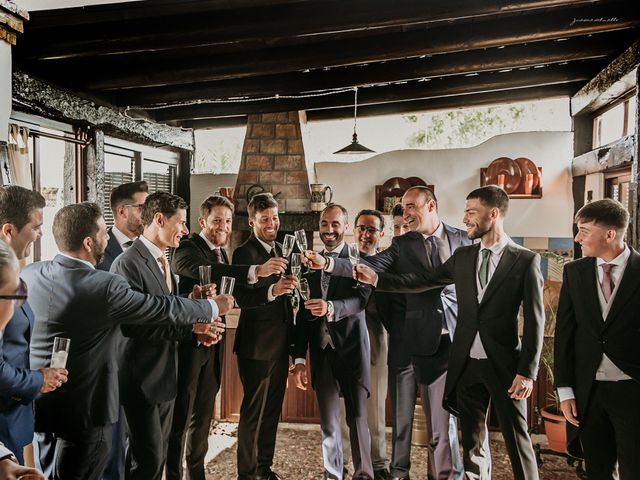 La boda de Jesús y Ángela en Villamanrique De La Condesa, Sevilla 6