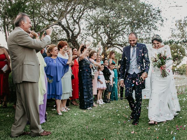 La boda de Jesús y Ángela en Villamanrique De La Condesa, Sevilla 11