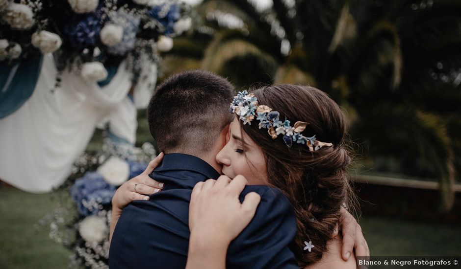 La boda de Hector y Ana en Gijón, Asturias