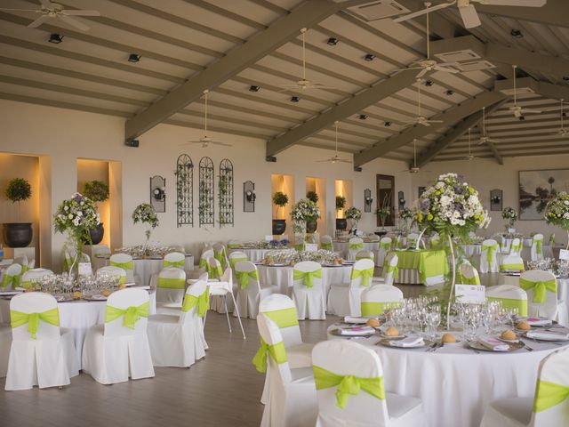 La boda de Antonio y Amparo en San Cristóbal de La Laguna, Santa Cruz de Tenerife 15