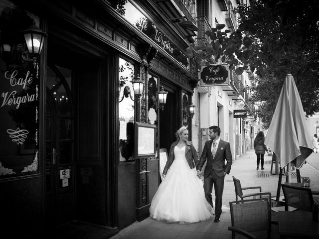 La boda de Cristian y Aroa en Madrid, Madrid 31