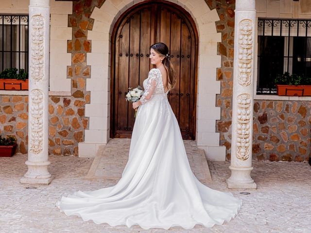 La boda de Roberto y Eva María en La Cañada De Calatrava, Ciudad Real 43