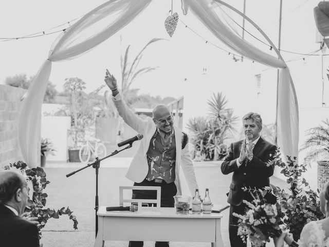 La boda de Miguel y Laura en Conil De La Frontera, Cádiz 31