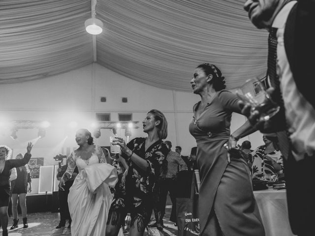 La boda de Miguel y Laura en Conil De La Frontera, Cádiz 97