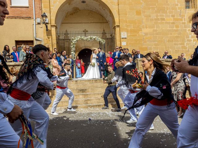 La boda de Juan y Pilar en Baños De Rioja, La Rioja 25