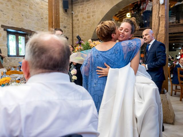 La boda de Juan y Pilar en Baños De Rioja, La Rioja 32