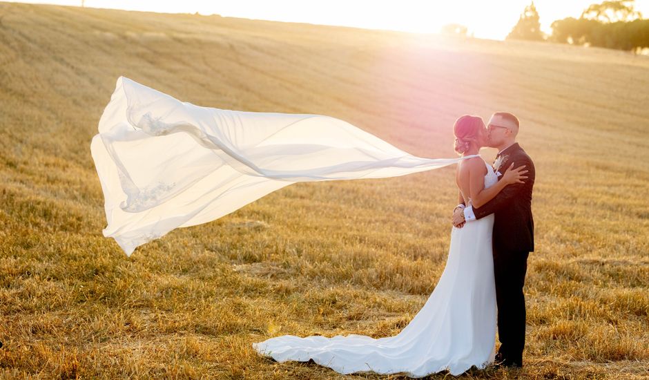 La boda de Mercè y Thomas en L' Ametlla Del Valles, Barcelona