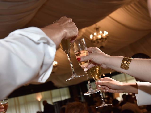 La boda de Manuel y Romina en León, León 63