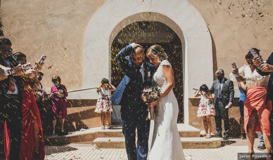 La boda de Ana y Marcos en San Antonio De Requena, Valencia