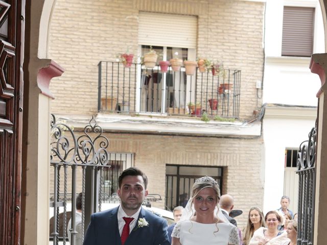 La boda de Aurora y Fran en Sevilla, Sevilla 4