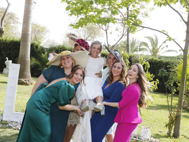 La boda de Aurora y Fran en Sevilla, Sevilla 15