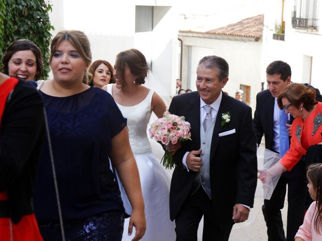 La boda de Luis y Isabel en Mora De Rubielos, Teruel 40