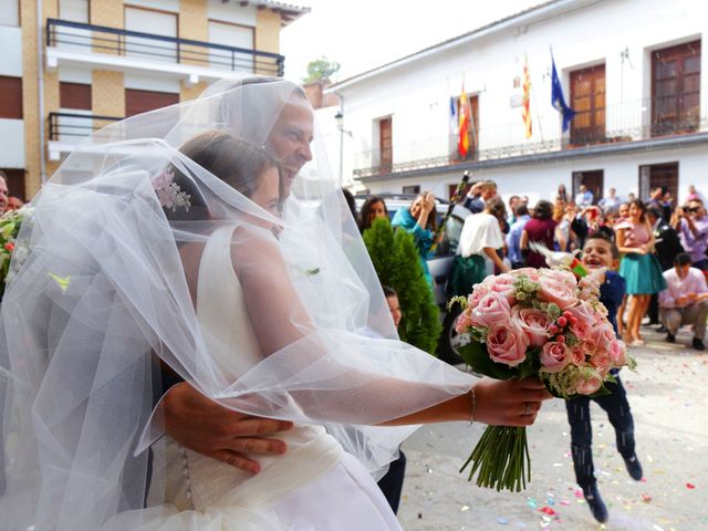 La boda de Luis y Isabel en Mora De Rubielos, Teruel 66