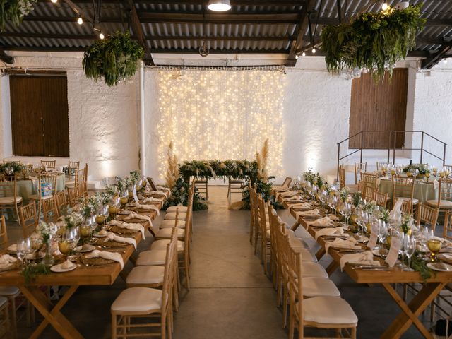 La boda de Javi y Alba en Valencia, Valencia 4