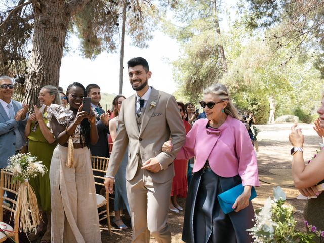 La boda de Javi y Alba en Valencia, Valencia 13