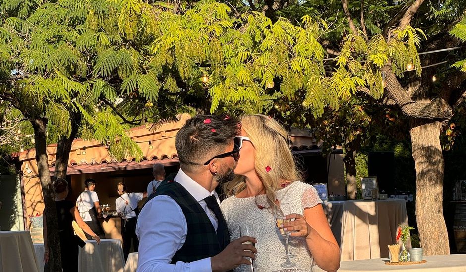 La boda de Xavi y Cris  en Sabadell, Barcelona