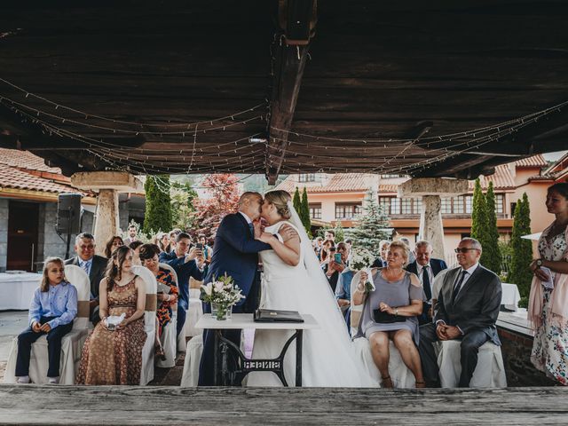 La boda de Jose Carlos y Magdalena en Naveces, Asturias 52