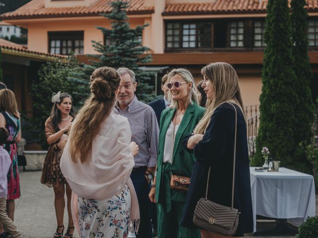 La boda de Jose Carlos y Magdalena en Naveces, Asturias 62